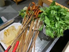 -钢管厂五区小郡肝串串香火锅(人民广场店)