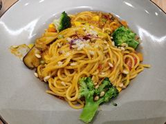 肉酱茄汁蔬菜意大利面-Pennehut畔尼意面(合肥万象城店)