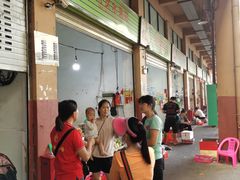 -三亚新鸿港水果一级批发市场