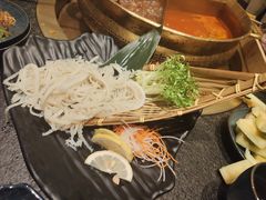 -湊湊火锅·茶憩(打浦桥日月光店)