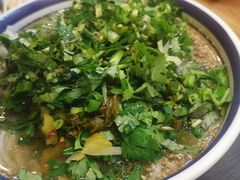 -云阿蛮云南生烫牛肉米线(奉贤路店)