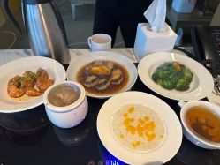 -英芬国际月子中心(岛屿度假月子·洲至奢选香岚店)