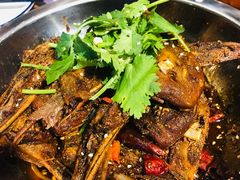 万洪干锅鸭头-巫山烤全鱼(富康京科苑路店)