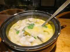 -九锅一堂酸菜鱼(万达广场店)