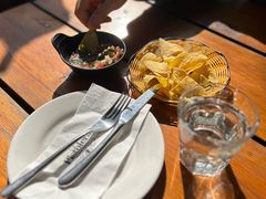 nachos-Pistolera Mexican Cantina女枪手墨西哥餐厅(碧云路店)