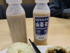 -李与白包子铺(桐梓林店)