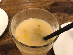 白桑格利亚冷泡茶-灵意咖啡·西班牙美食(汕头金平万达广场店)