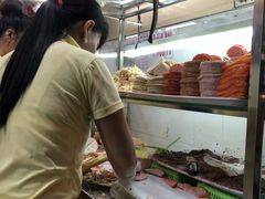 -Bánh Mì Huynh Hoa
