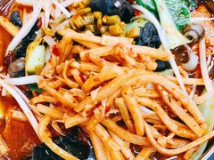 螺蛳汤粉-红鼻子桂林米粉(金唐新光界店)