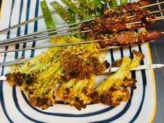 -许哥东北烧烤·铁丳烤串·宫后夹肉(繁花中心店)