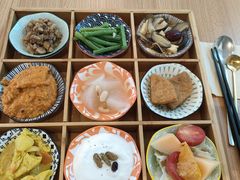 -轻蔬不用等·素食(江苏路店)