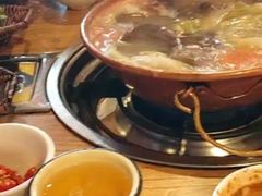 -阿婆情腊排骨火锅(金虹路店)