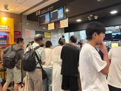 -麦当劳(上海虹桥站30B检票口楼上)