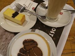 莫林榛果风拿铁-COSTA COFFEE(上海月星环球港店)