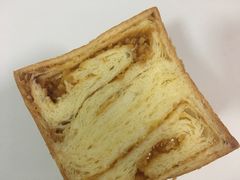 焦糖巴旦木吐司-爸爸糖吐司面包(郑州正弘城店)