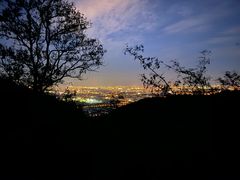 -鬼笑石后山停车场