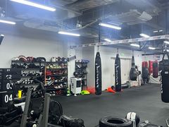 -FIGHTMAN格斗俱乐部(长宁临空店)