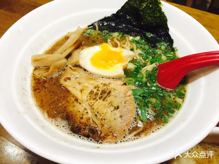 面将王日式豚骨蘸面拉面店(羊皮巷店)豚骨鱼介拉面图片