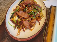 橙同鸭讲-上座云间·青年赣菜(绿茵店)