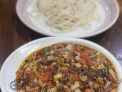不放辣子的碎肉拌面-歹歹的加个面过油肉拌面(贵州路店)