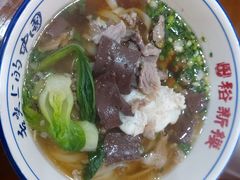 -裕新楼粉面馆·石磨手工粉(四方坪店)