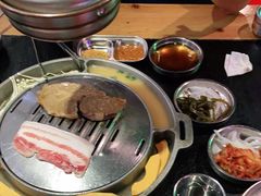 -哈哈碳都·牛肋条无限自助烤肉(宝龙店)