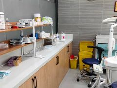 -上海仁爱医院口腔科 · 种植