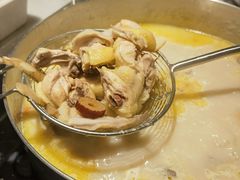 -尚尚仙·酸汤猪手·猪肚鸡火锅(华联万柳购物中心店)