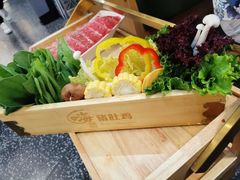 -洪氏嗨捞·猪肚鸡火锅(阳光天地店)