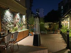 景观位-贰醒·私房小院烧烤 (太古里店)