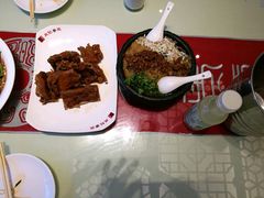 -吴记酱骨炖菜馆(西大直街店)