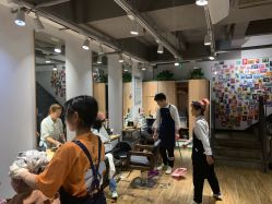 -曼都发型