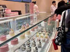 -好利来(上海长宁龙之梦店)