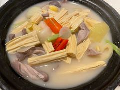 -港丽餐厅(高德置地店)