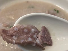 -洲心明记烧肉大粥