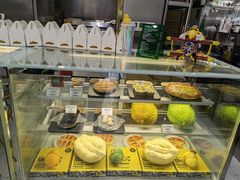 面包甜点陈列柜-猫王榴莲世家(三里屯SOHO商场店)