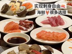 -广州万富希尔顿酒店·感趣自助餐厅·金秋蟹宴生蚝海鲜刺身