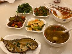 -白金汉爵大酒店-24小时餐厅