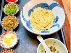 -寄畅興·百年蟹黄面·万国建筑群(外滩27号店)