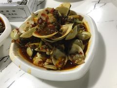 -凤凰路何眼镜香辣蟹(花果园店)