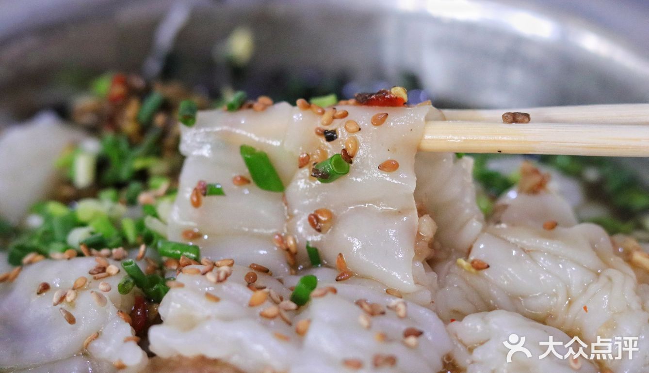 终于有了姓名的老字号肠粉店