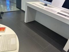 -Apple授权专营店(宝山万达店)