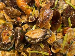 -鑫渔港海鲜本地菜·山海关浑锅(东戴河店)