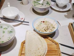 -丁里羊肉小镇(天鹅湖总店)