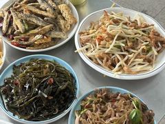 -丹水桥地锅鱼·翘嘴鲌·地方特色全鱼宴(丹江口大坝店)