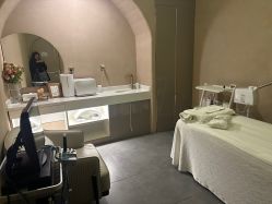 -Hi Beauty Skin 科技美肤中心