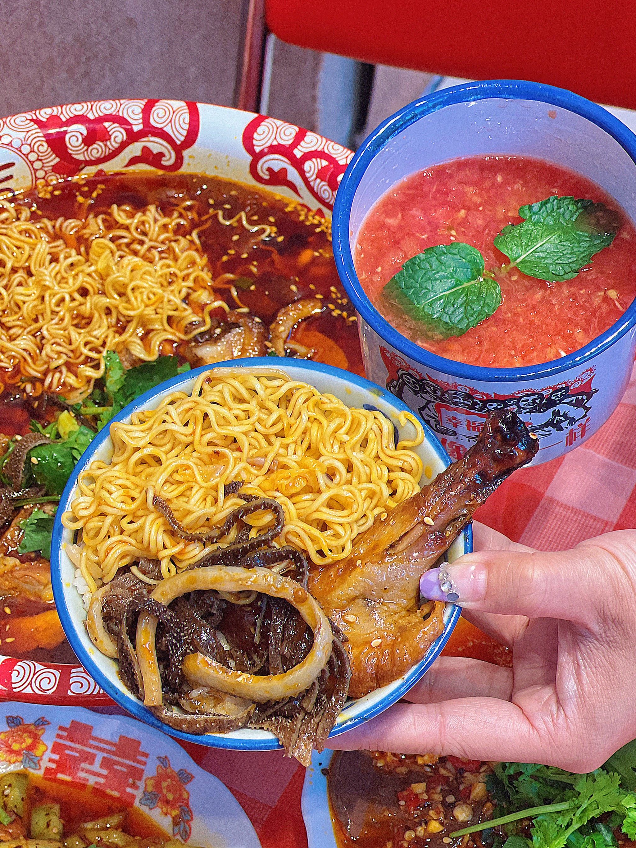 不用去成都也能吃上敲正宗冒烤鸭了6015