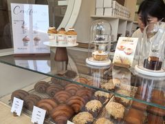 -VERIE BAKEHOUSE