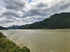 -羚羊峡古栈道森林公园