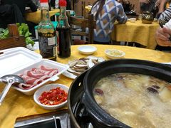 -濠轩阁特色生蚝火锅(水湾路店)